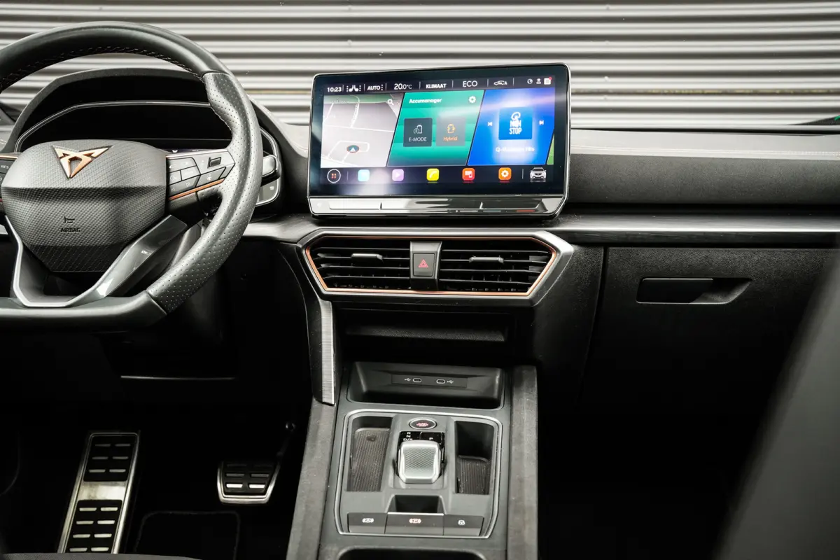 1.4 e-Hybrid VZ Copper Edition | PANORAMADAK | CUPRA KUIPSTOELEN | ACC | VIRTUAL COCKPIT | METALIC | MOOI! |