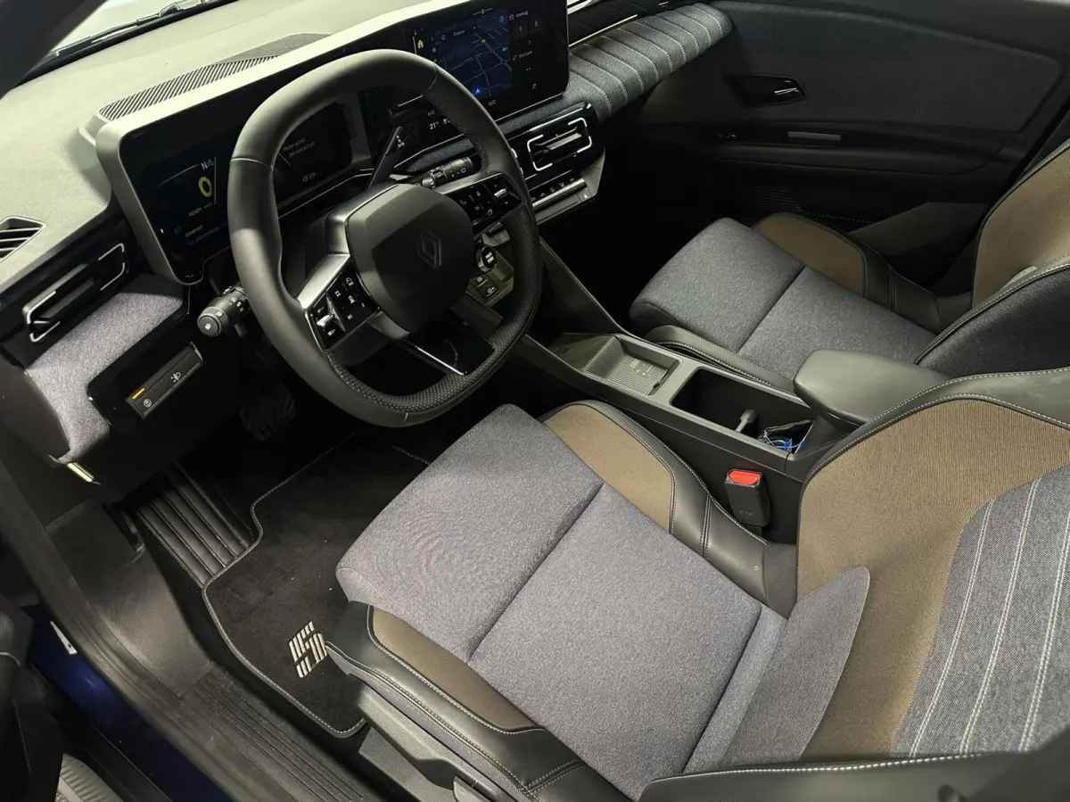 comfort range techno 52 kWh CAMERA CARPLAY ADAPTIEF CRUISE NAVI.