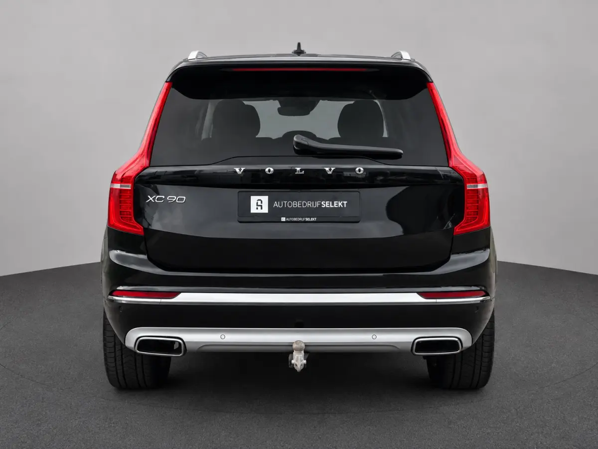 2.0 T8 Recharge AWD | Pano | Trekhaak | 360 | Harman Kardon | Elektr. stoelen | Volleder | Pilot Assist | Eerste eig.
