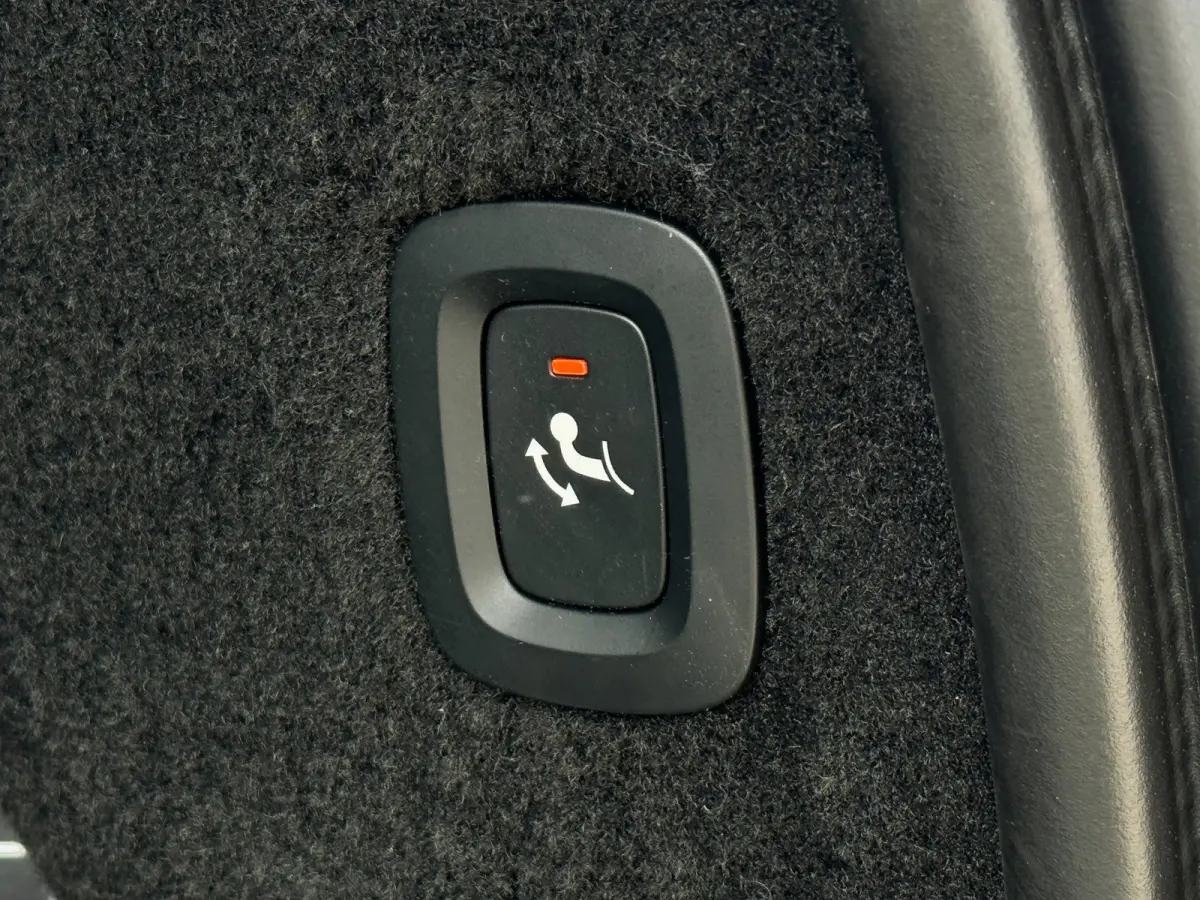 2.0 T8 Recharge AWD | Pano | Trekhaak | 360 | Harman Kardon | Elektr. stoelen | Volleder | Pilot Assist | Eerste eig.