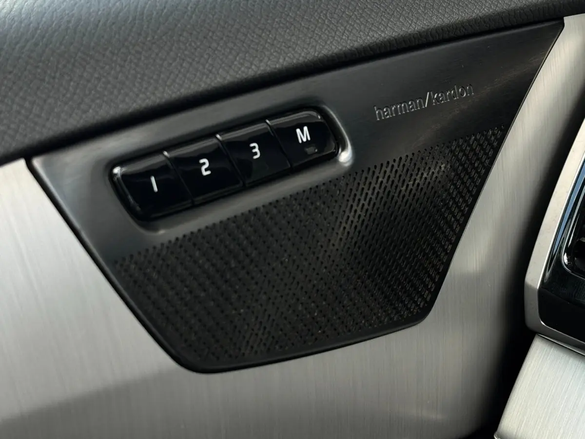 2.0 T8 Recharge AWD | Pano | Trekhaak | 360 | Harman Kardon | Elektr. stoelen | Volleder | Pilot Assist | Eerste eig.