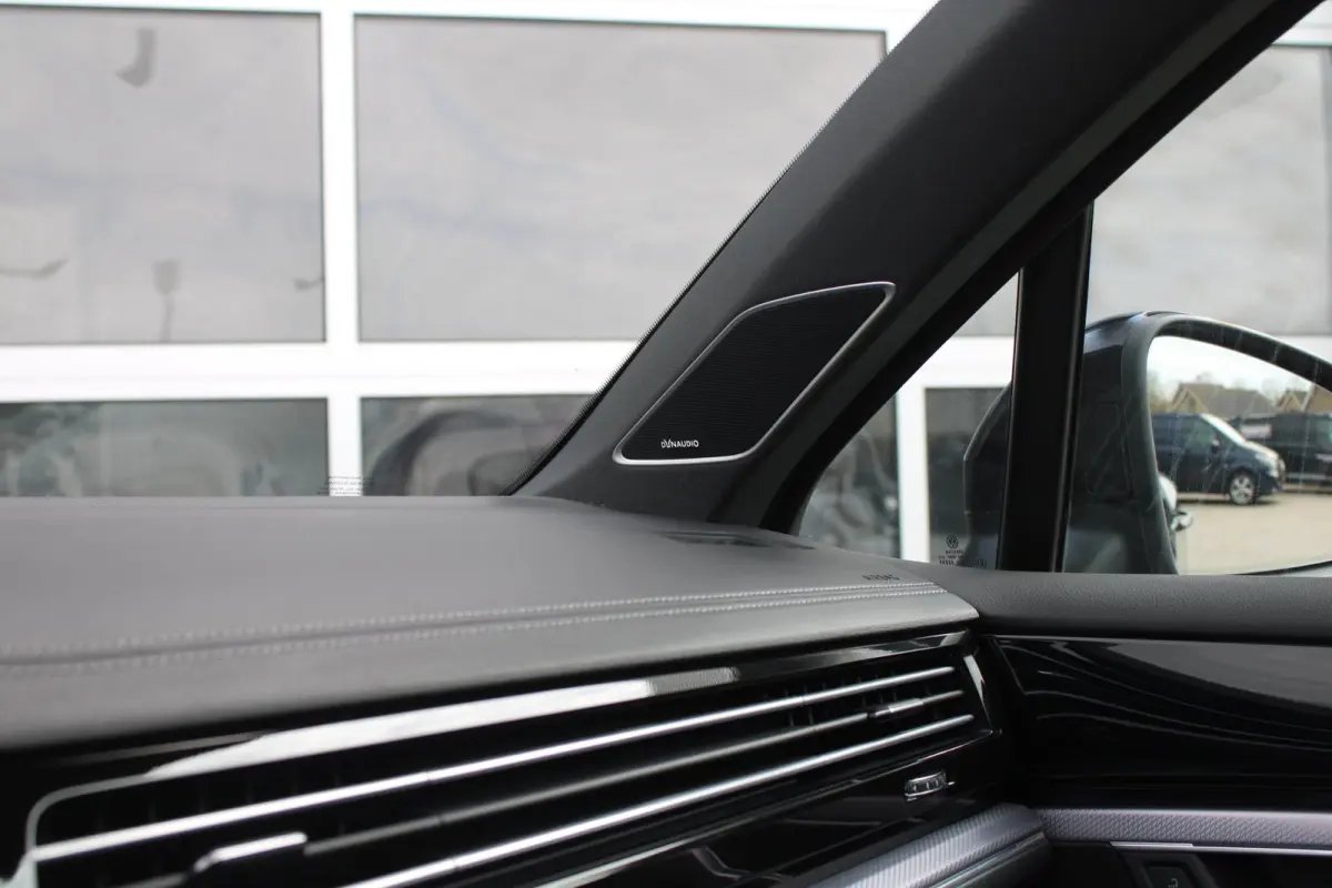3.0 TSi eHybrid 462pk 4MOTION R | Pano | HUD | Luchtvering | Massage | Elek. trekhaak