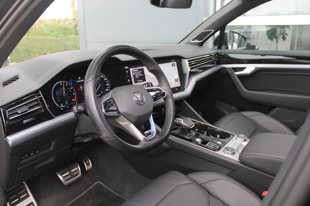 3.0 TSi eHybrid 462pk 4MOTION R | Pano | HUD | Luchtvering | Massage | Elek. trekhaak