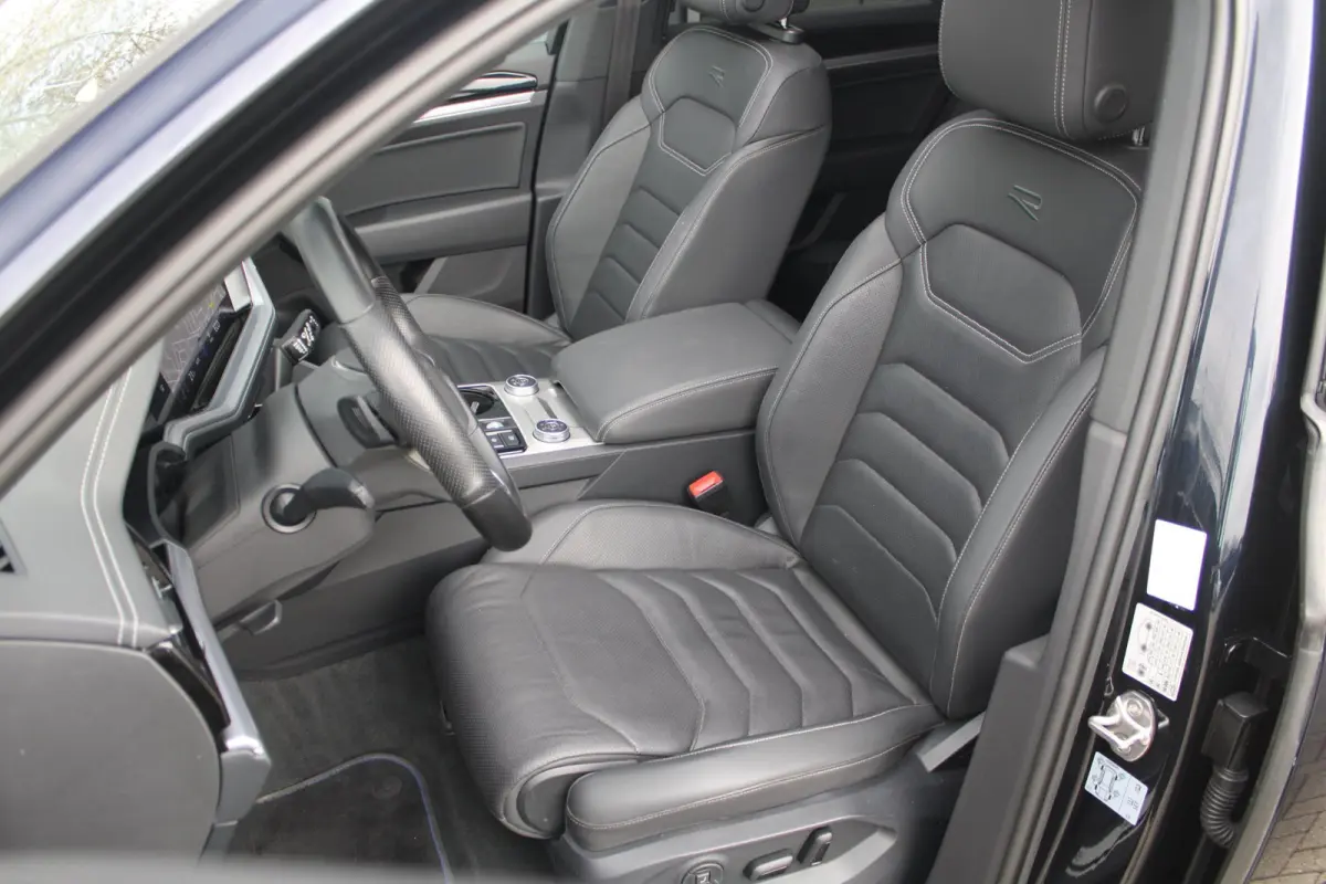 3.0 TSi eHybrid 462pk 4MOTION R | Pano | HUD | Luchtvering | Massage | Elek. trekhaak