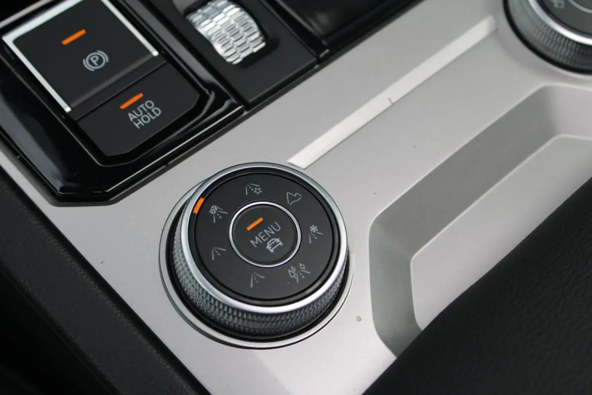 3.0 TSi eHybrid 462pk 4MOTION R | Pano | HUD | Luchtvering | Massage | Elek. trekhaak