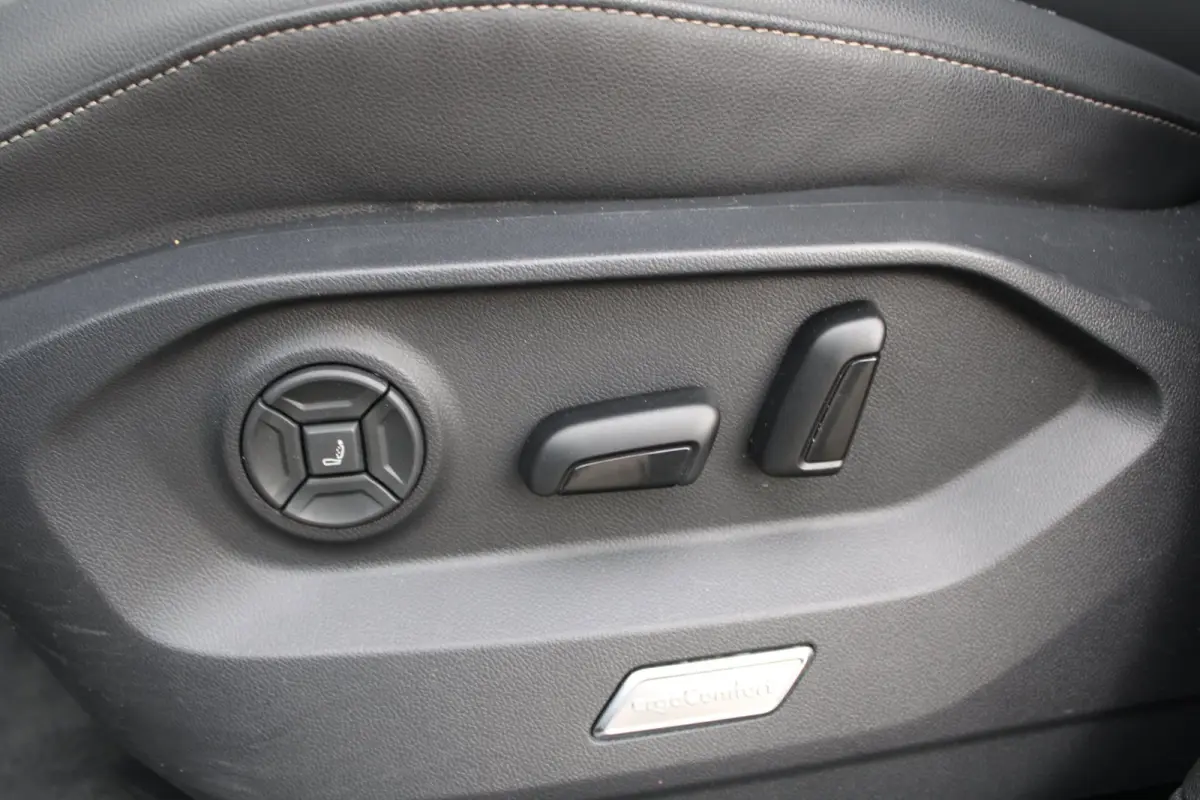 3.0 TSi eHybrid 462pk 4MOTION R | Pano | HUD | Luchtvering | Massage | Elek. trekhaak