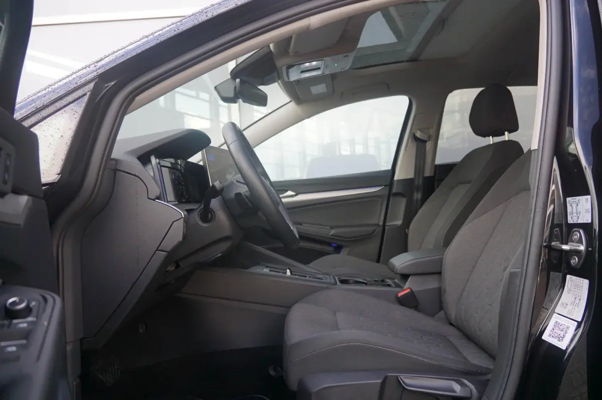 1.5 eHybrid 204pk Life Edition | SoH 100% | Trekhaak | Dodehoek Detectie | Navigatie