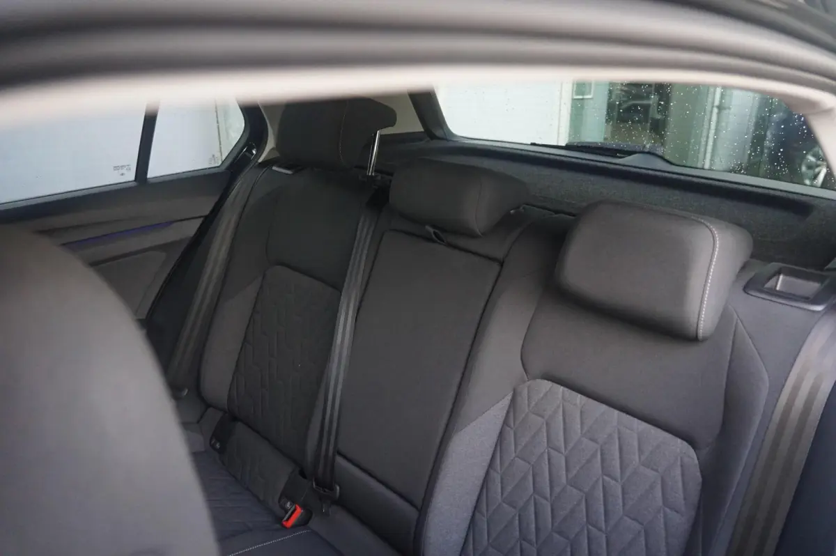 1.5 eHybrid 204pk Life Edition | SoH 100% | Trekhaak | Dodehoek Detectie | Navigatie