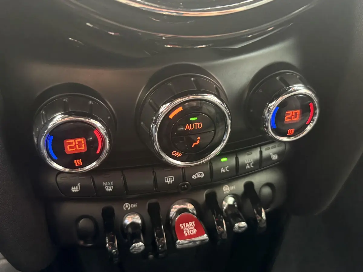 1.5 One Chili | Climate control | PDC | LM Velgen | Stoelverwarming |