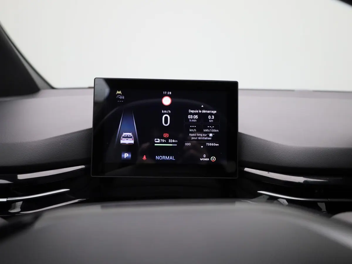 MG4 64 kWh Luxury | Elektrisch verstelbare stoel | Camera | Carplay |