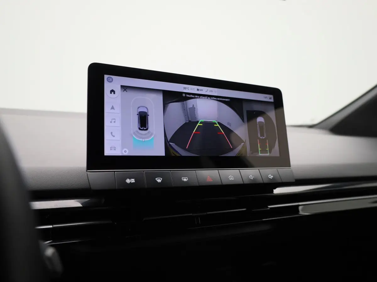 MG4 64 kWh Luxury | Elektrisch verstelbare stoel | Camera | Carplay |