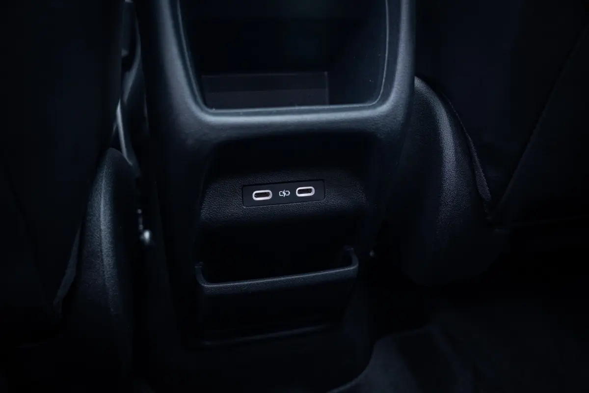Style First Edition 52kwh | 360 graden camera (Area View) | Apple Carplay/Android Auto|telefoonintegratie premium | Automatische afstandsregeling (Adaptive Cruise Control)
