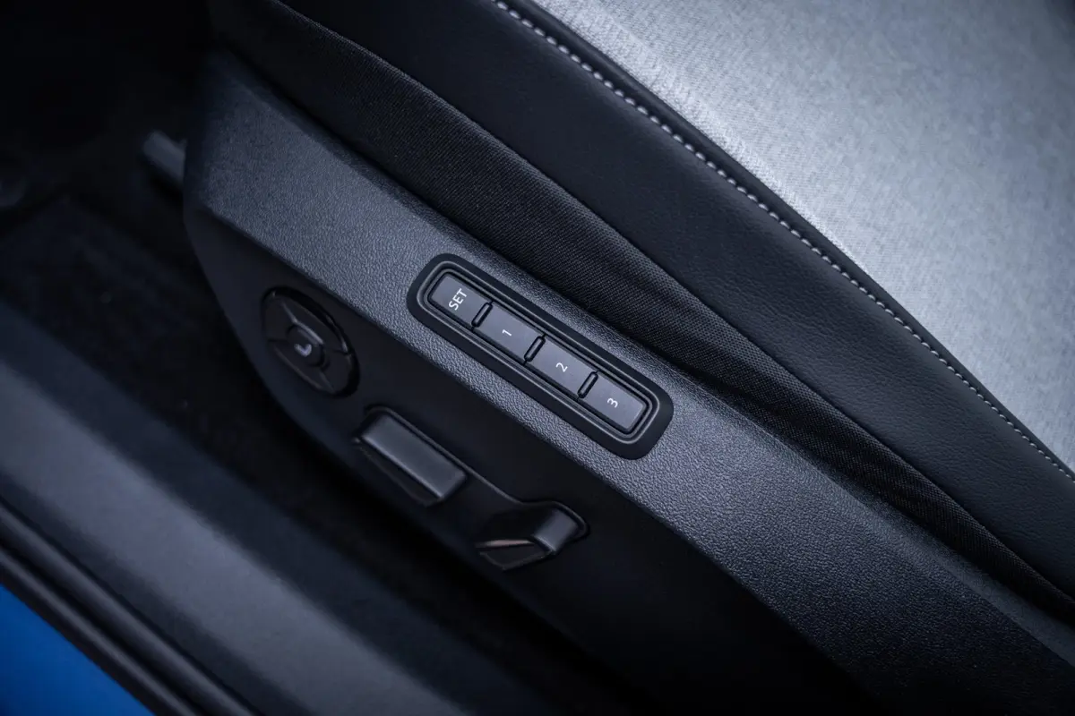 Style First Edition 52kwh | 360 graden camera (Area View) | Apple Carplay/Android Auto|telefoonintegratie premium | Automatische afstandsregeling (Adaptive Cruise Control)