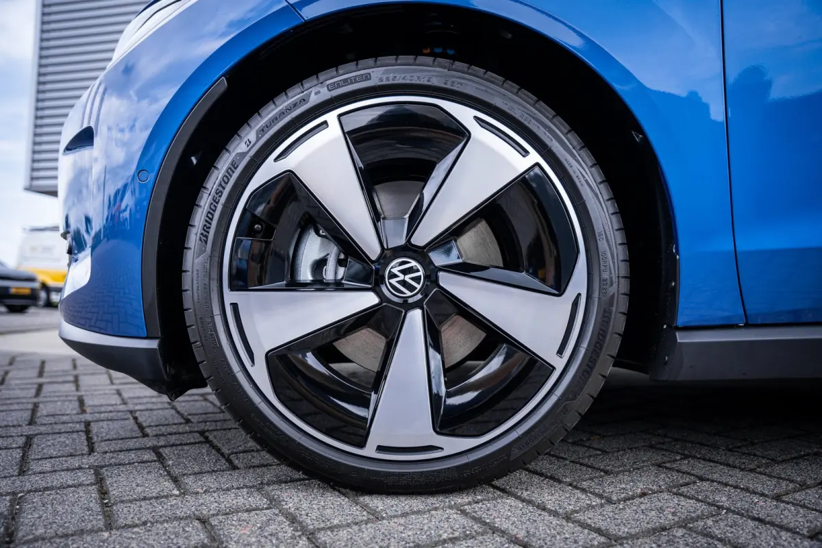 Style First Edition 52kwh | 360 graden camera (Area View) | Apple Carplay/Android Auto|telefoonintegratie premium | Automatische afstandsregeling (Adaptive Cruise Control)