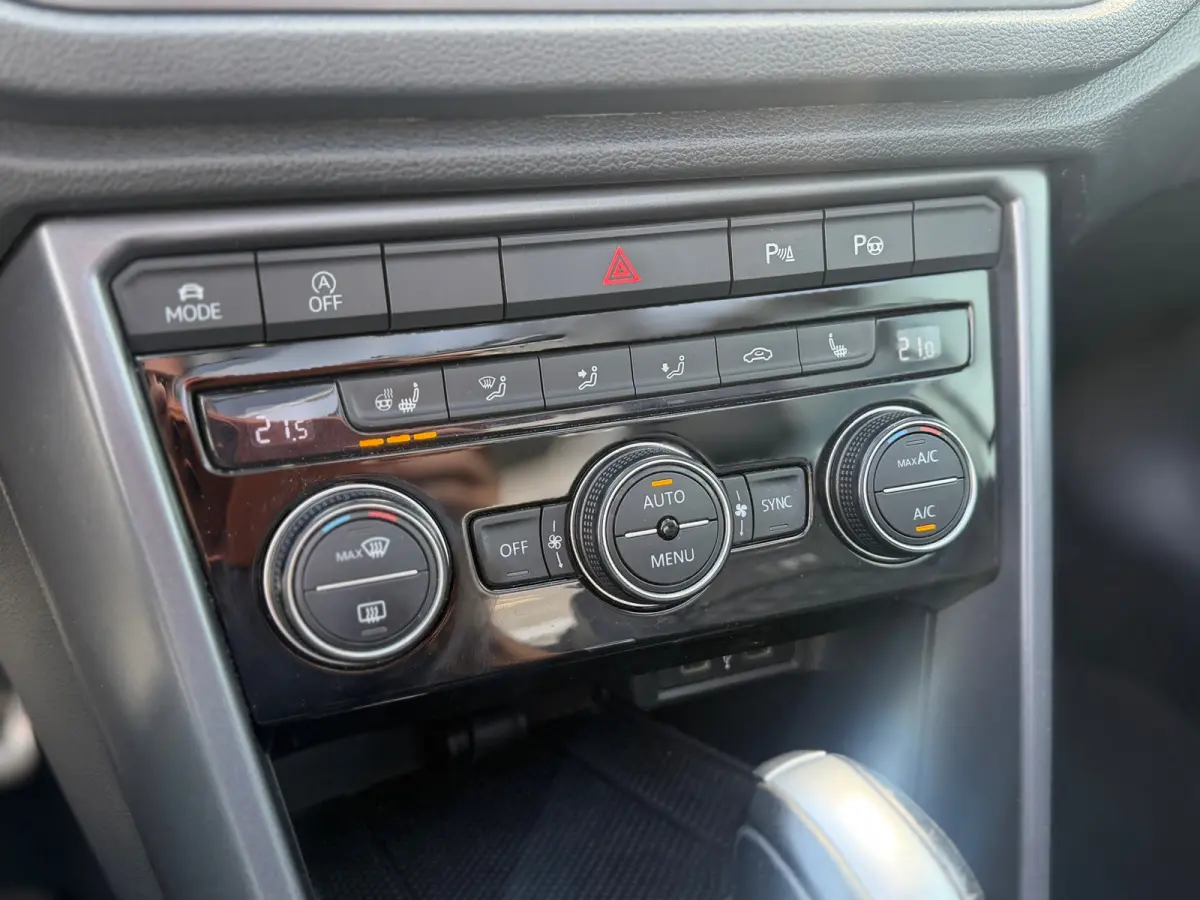 1.5 TSI R-Line / virtueel / leder/ led/