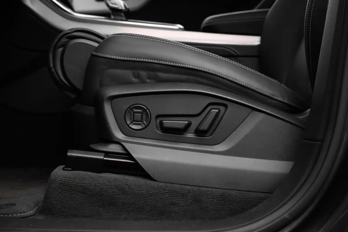 55 TFSI e quattro Pro Line S 394PK | | Leder valcona met S-logo | Panoramadak | Achterbank plus | Privacy glas | Stuurverwarming
