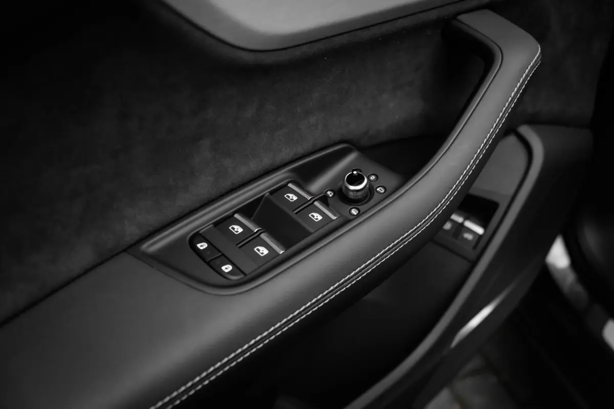 55 TFSI e quattro Pro Line S 394PK | | Leder valcona met S-logo | Panoramadak | Achterbank plus | Privacy glas | Stuurverwarming