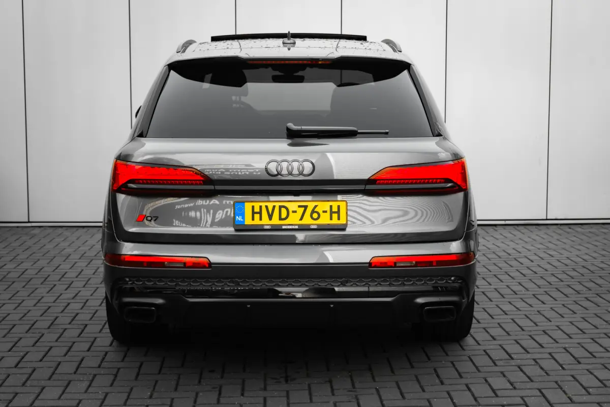 55 TFSI e quattro Pro Line S 394PK | | Leder valcona met S-logo | Panoramadak | Achterbank plus | Privacy glas | Stuurverwarming
