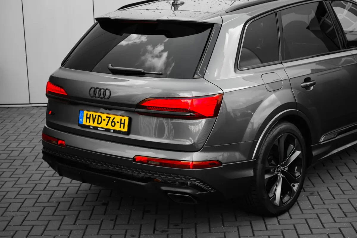55 TFSI e quattro Pro Line S 394PK | | Leder valcona met S-logo | Panoramadak | Achterbank plus | Privacy glas | Stuurverwarming