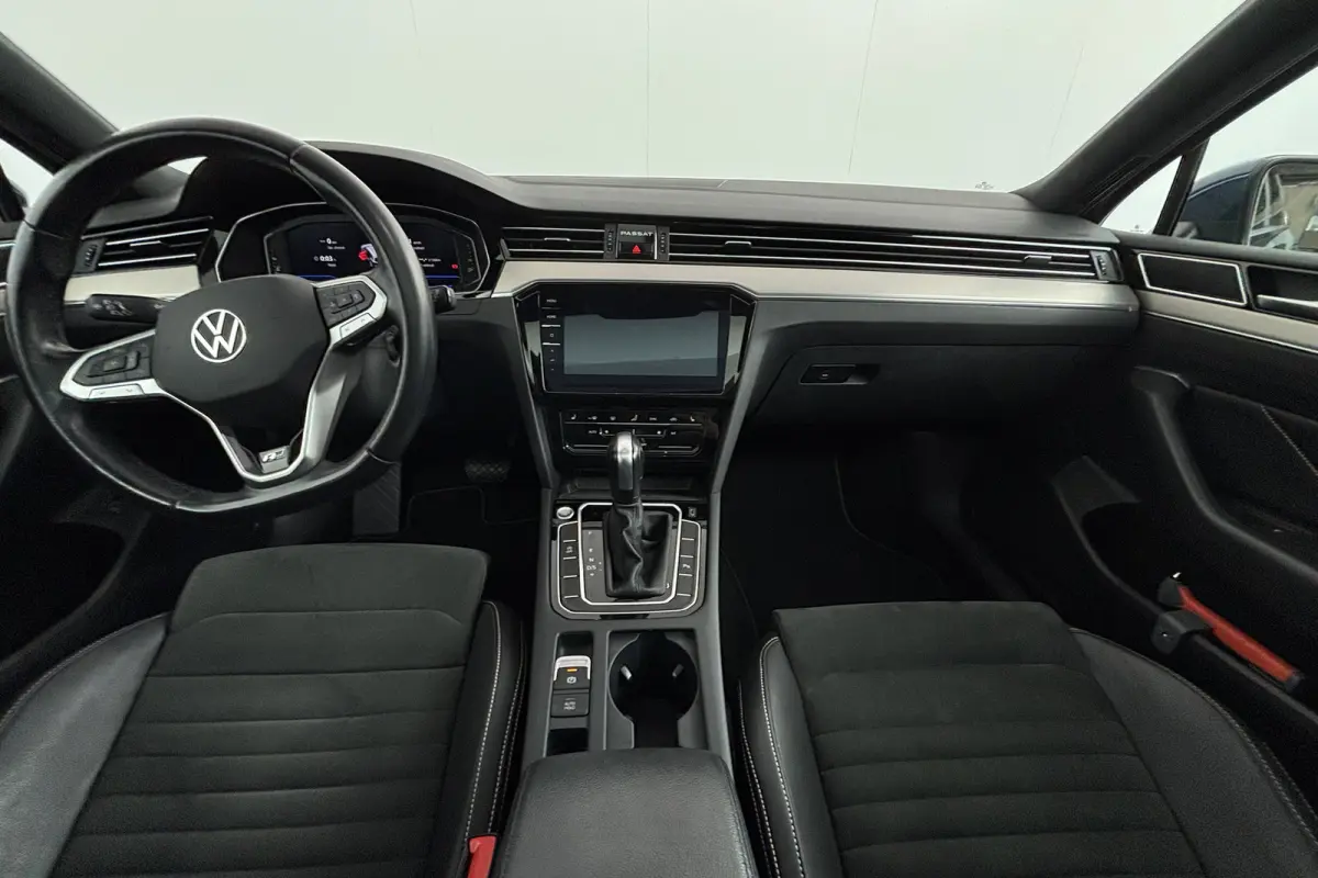 2.0 TDI 150PK DSG R-Line NL-AUTO PANO | H-LEER | LED | ADAPT. CRUISE | ECC