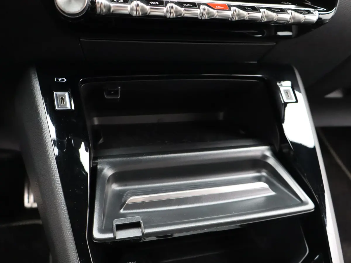 EV GT 51 kWh 96% SOH | Warmtepomp | Cruise Control | Camera | Navigatie | Apple Caprlay/Android Auto | Parkeersensoren Voor en Achter | Keyless