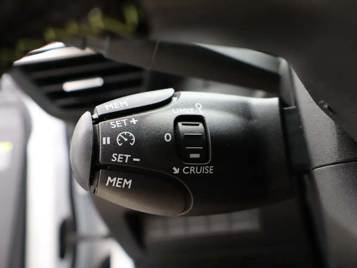 EV GT 51 kWh 96% SOH | Warmtepomp | Cruise Control | Camera | Navigatie | Apple Caprlay/Android Auto | Parkeersensoren Voor en Achter | Keyless
