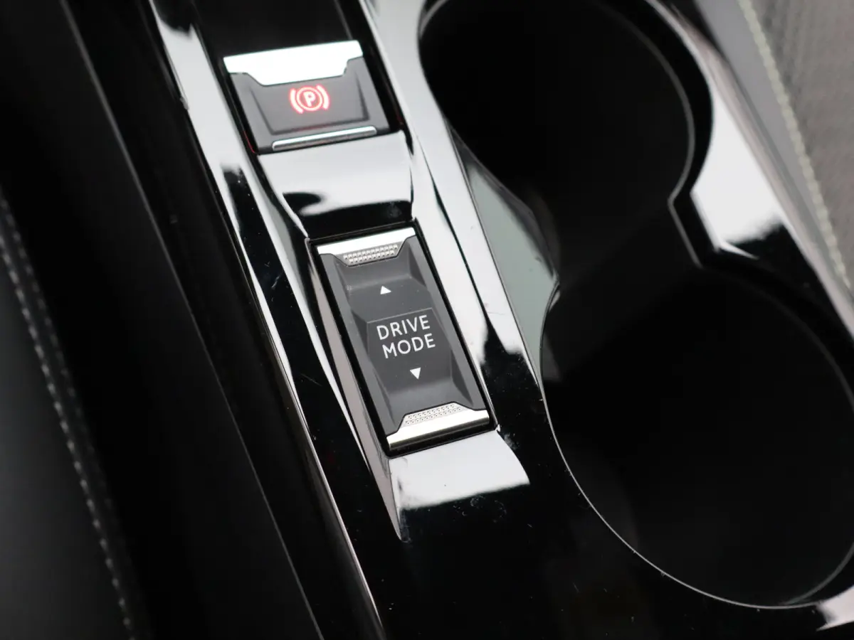 EV GT 51 kWh 96% SOH | Warmtepomp | Cruise Control | Camera | Navigatie | Apple Caprlay/Android Auto | Parkeersensoren Voor en Achter | Keyless