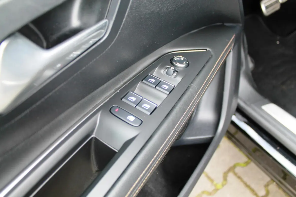 1.2 PureTech GT Automaat | Navi | Clima | Camera