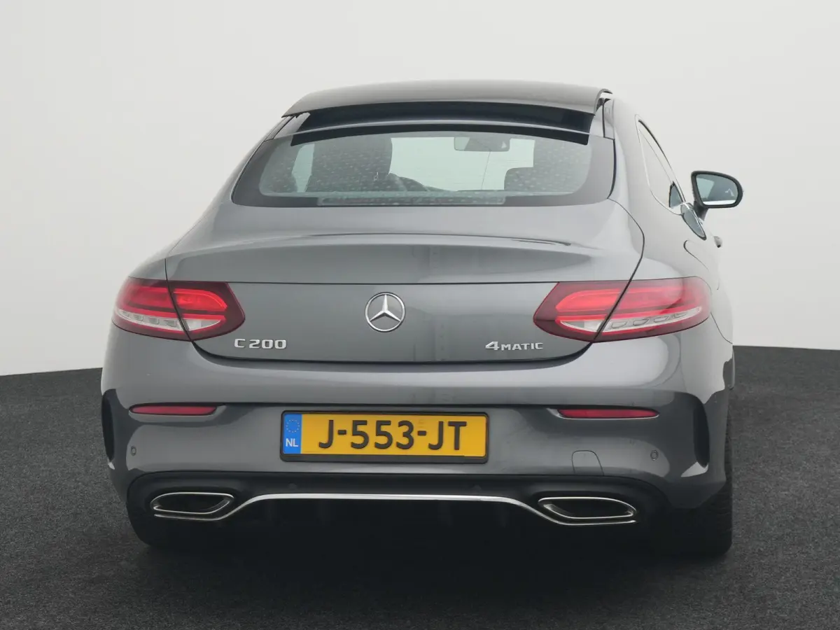 200 4MATIC Premium Plus Pack AMG | PANORAMADAK | CARBON INTERIEUR | CAMERA | HALF LEDER | MULTIBEAM LED | STOELVERWARMING |