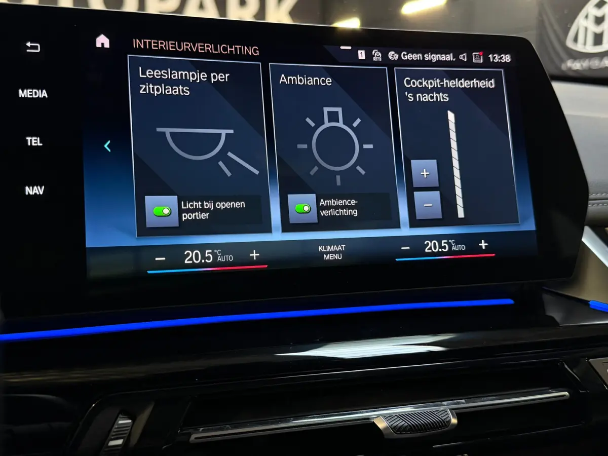 XDrive25e |M-Sport|PANO|HuD|H&K|MASSAGE|360 CAMERA|KEYLESS|21 INCH|PLUG IN HYBRIDE|SFEERVERLICHTING|DEALER ONDERHOUDEN|VOL!
