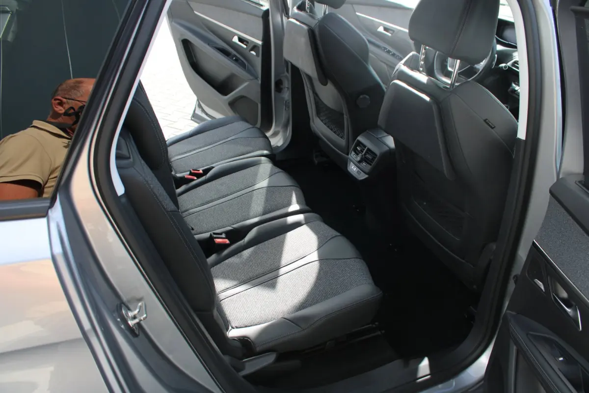 1.2 PureTech GT-Line AUTOMAAT SCHUIFDAK 7 PERSOONS