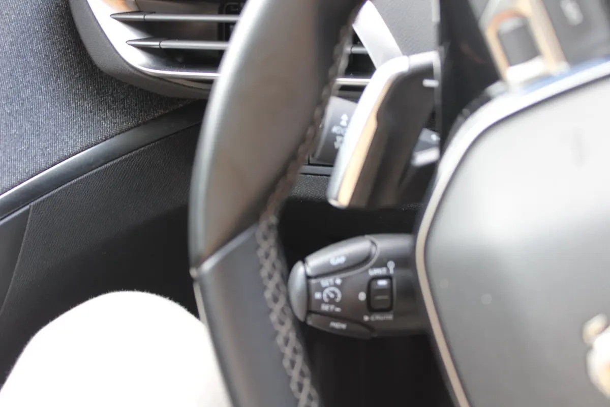 1.2 PureTech GT-Line AUTOMAAT SCHUIFDAK 7 PERSOONS