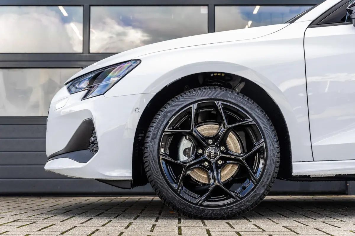 30 TFSI 115pk Pro Line | Stoelverwarming | 18" Velgen