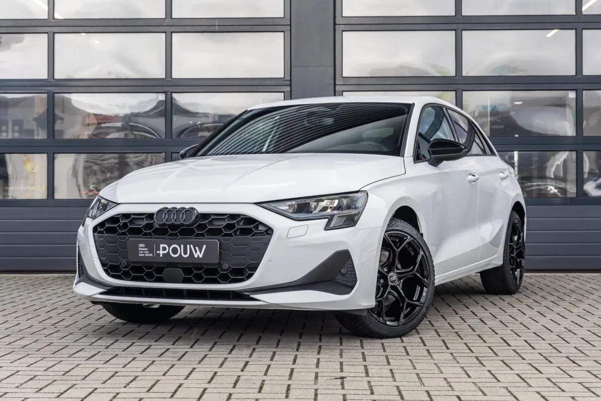 30 TFSI 115pk Pro Line | Stoelverwarming | 18" Velgen
