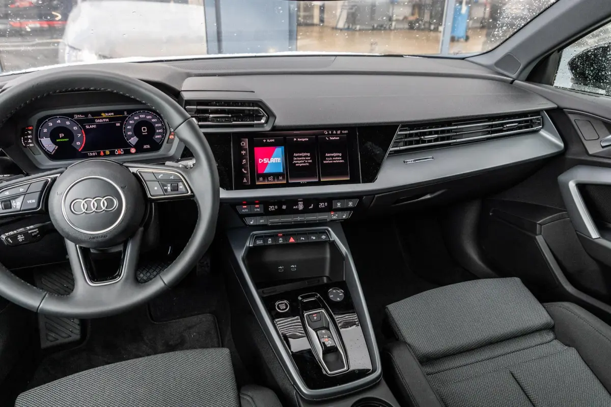 30 TFSI 115pk Pro Line | Stoelverwarming | 18" Velgen