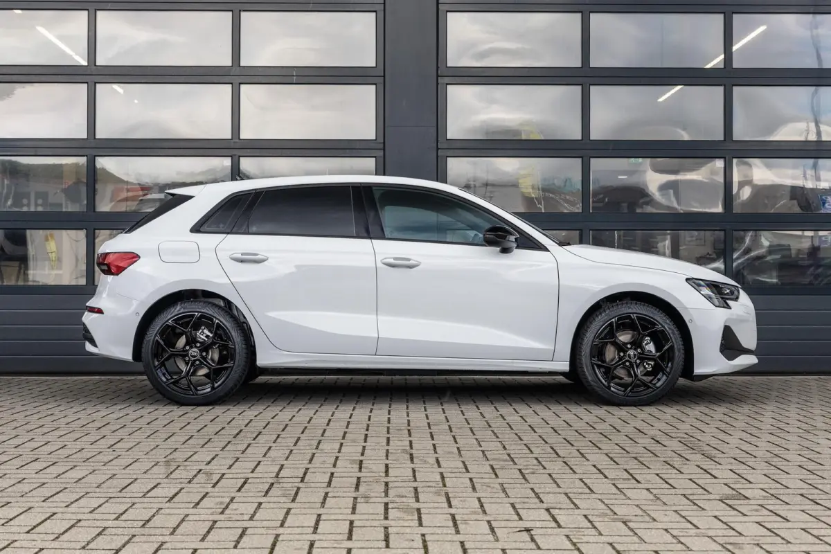 30 TFSI 115pk Pro Line | Stoelverwarming | 18" Velgen