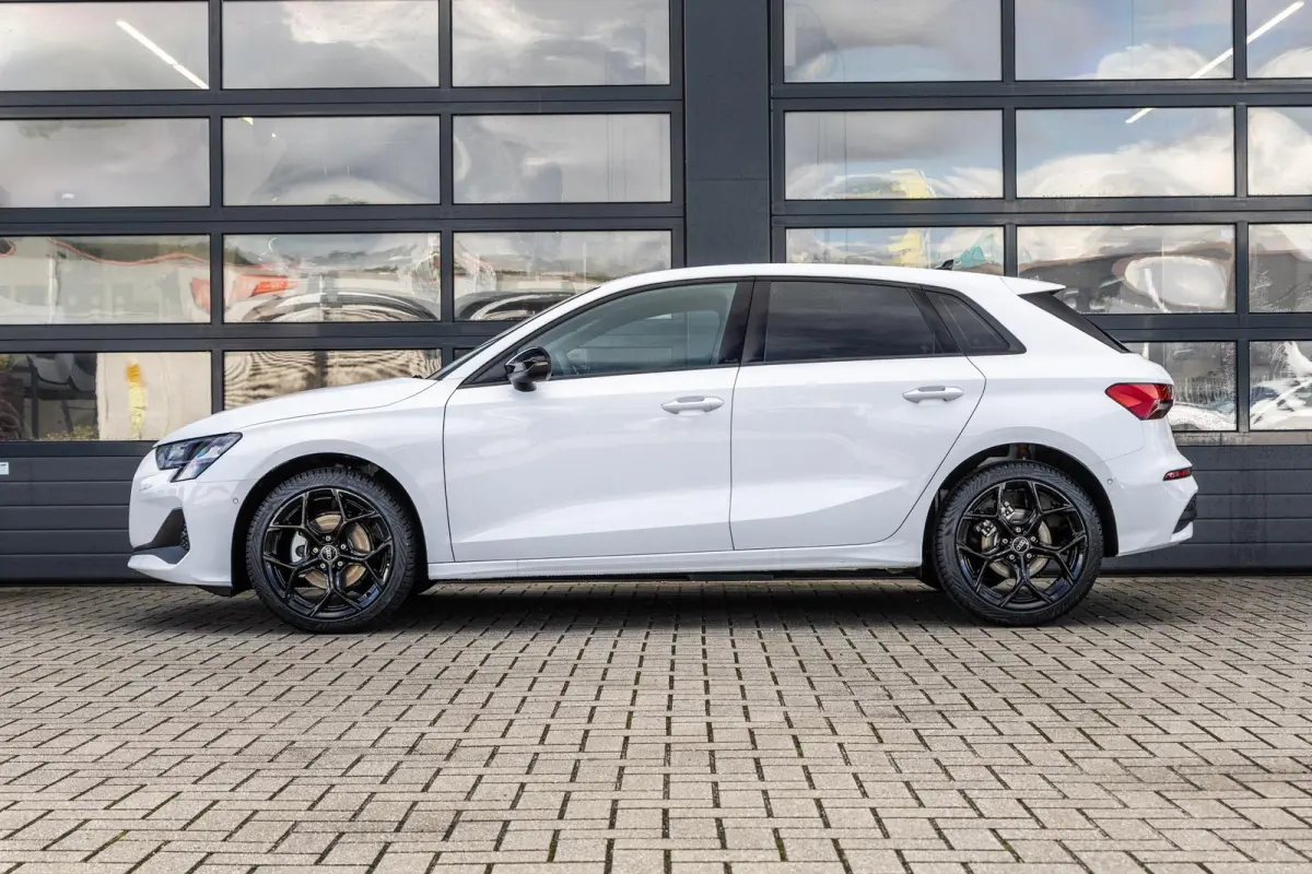 30 TFSI 115pk Pro Line | Stoelverwarming | 18" Velgen