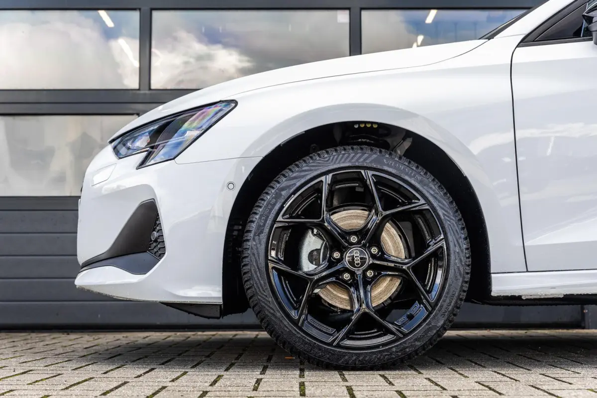 30 TFSI 115pk Pro Line | Stoelverwarming | 18" Velgen