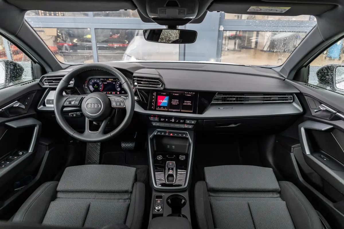 30 TFSI 115pk Pro Line | Stoelverwarming | 18" Velgen