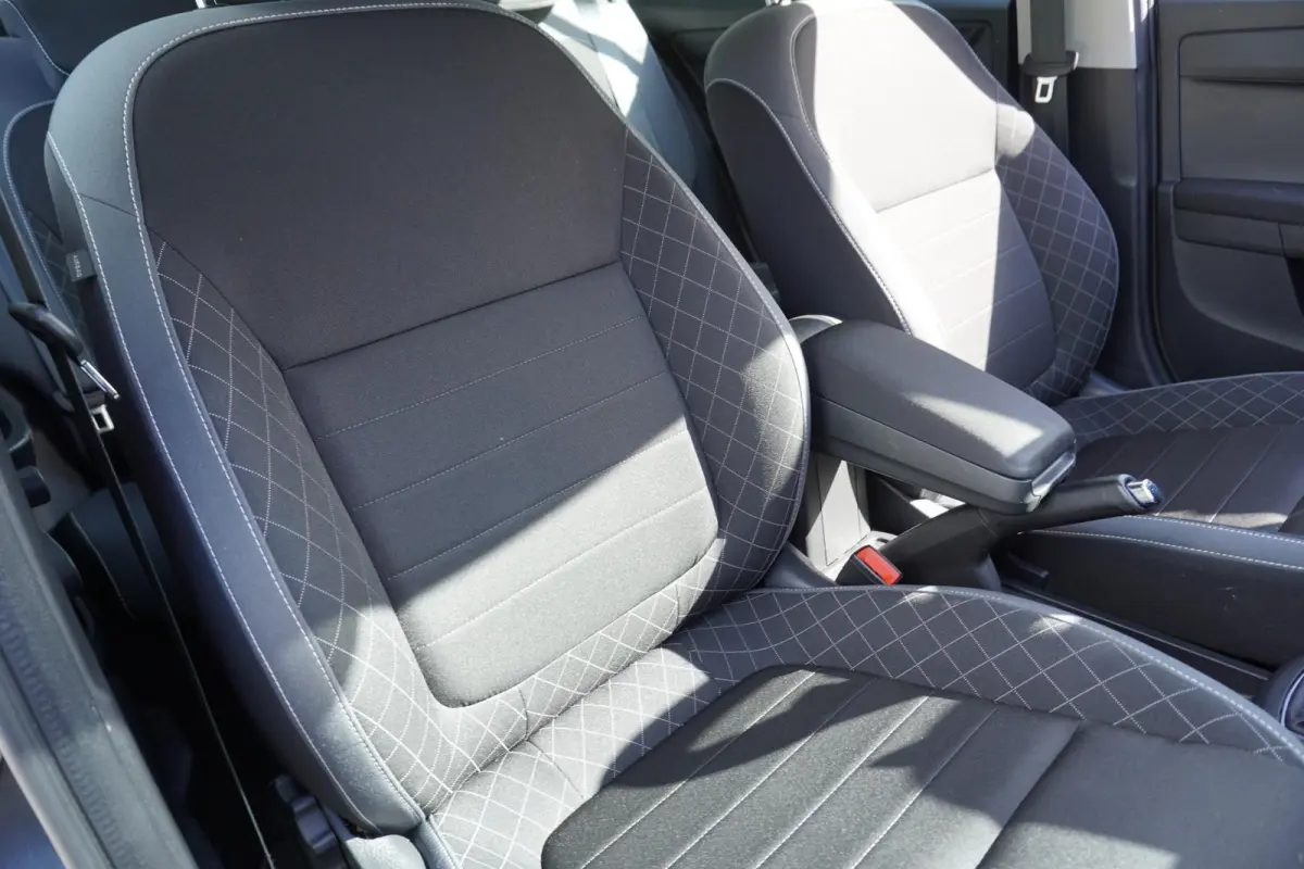 1.0 TSI 95pk Ambition | Airco | Navigatie | SmartLink | Cruise Control