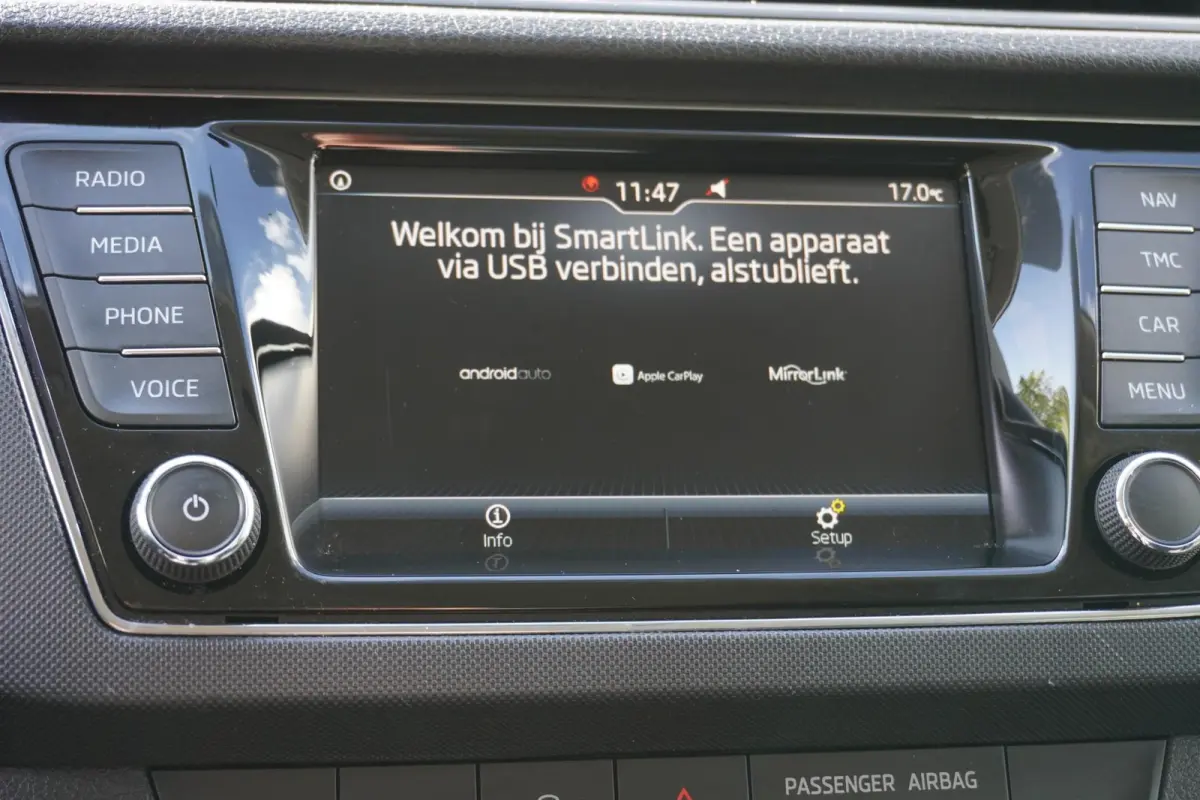 1.0 TSI 95pk Ambition | Airco | Navigatie | SmartLink | Cruise Control