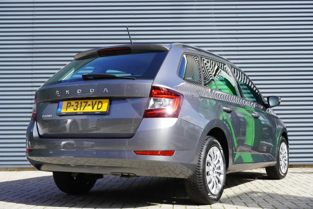 1.0 TSI 95pk Ambition | Airco | Navigatie | SmartLink | Cruise Control