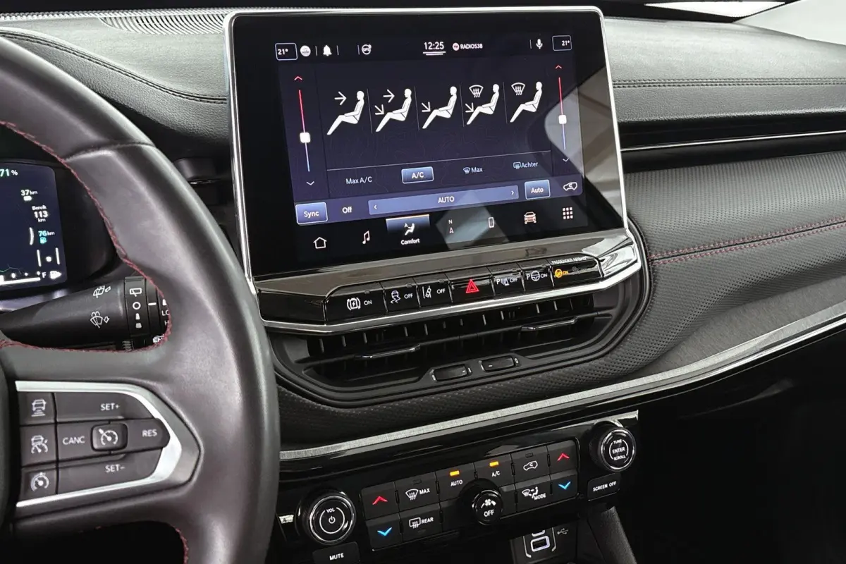 4xe 240 Plug-in Hybrid Trailhawk SOH 94% Trekhaak Achteruitrijcamera