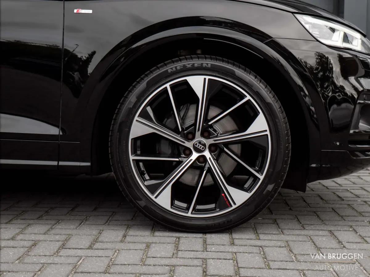 55 TFSI e quattro S-Line Pano Luchtv Trekh HUD 21"