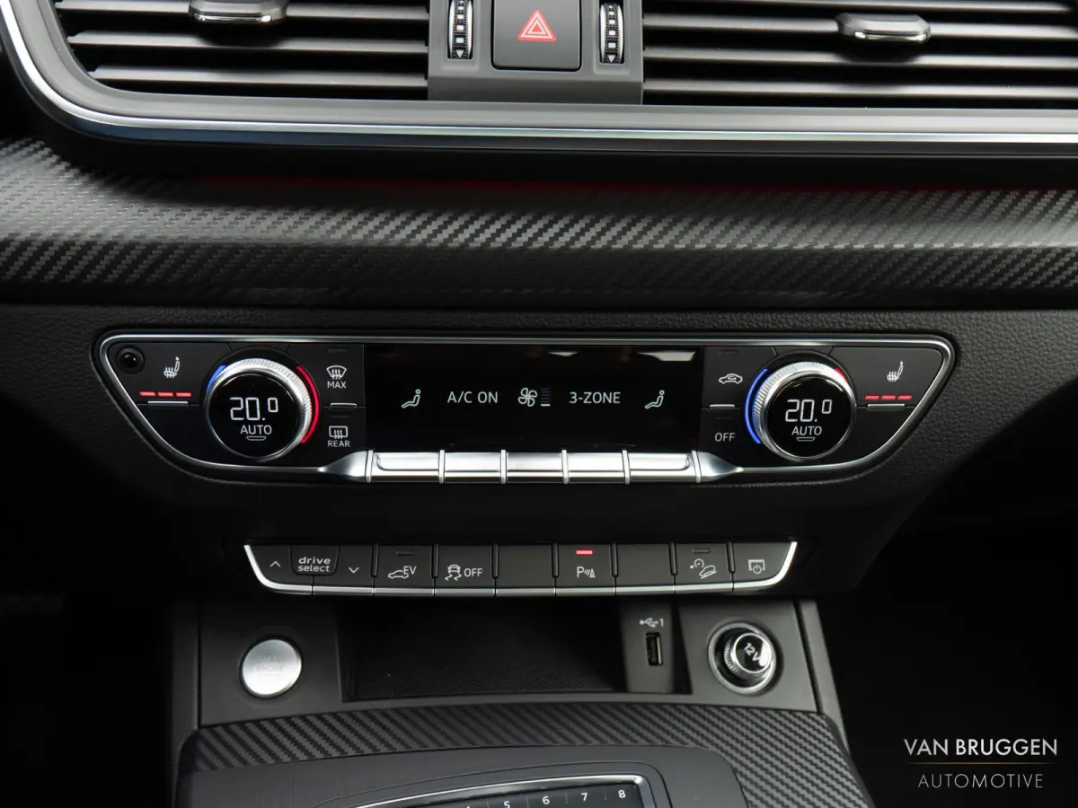 55 TFSI e quattro S-Line Pano Luchtv Trekh HUD 21"