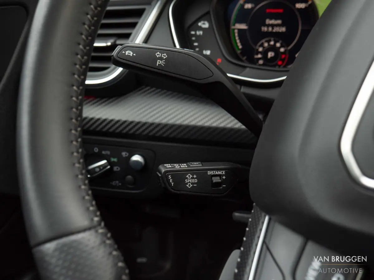 55 TFSI e quattro S-Line Pano Luchtv Trekh HUD 21"
