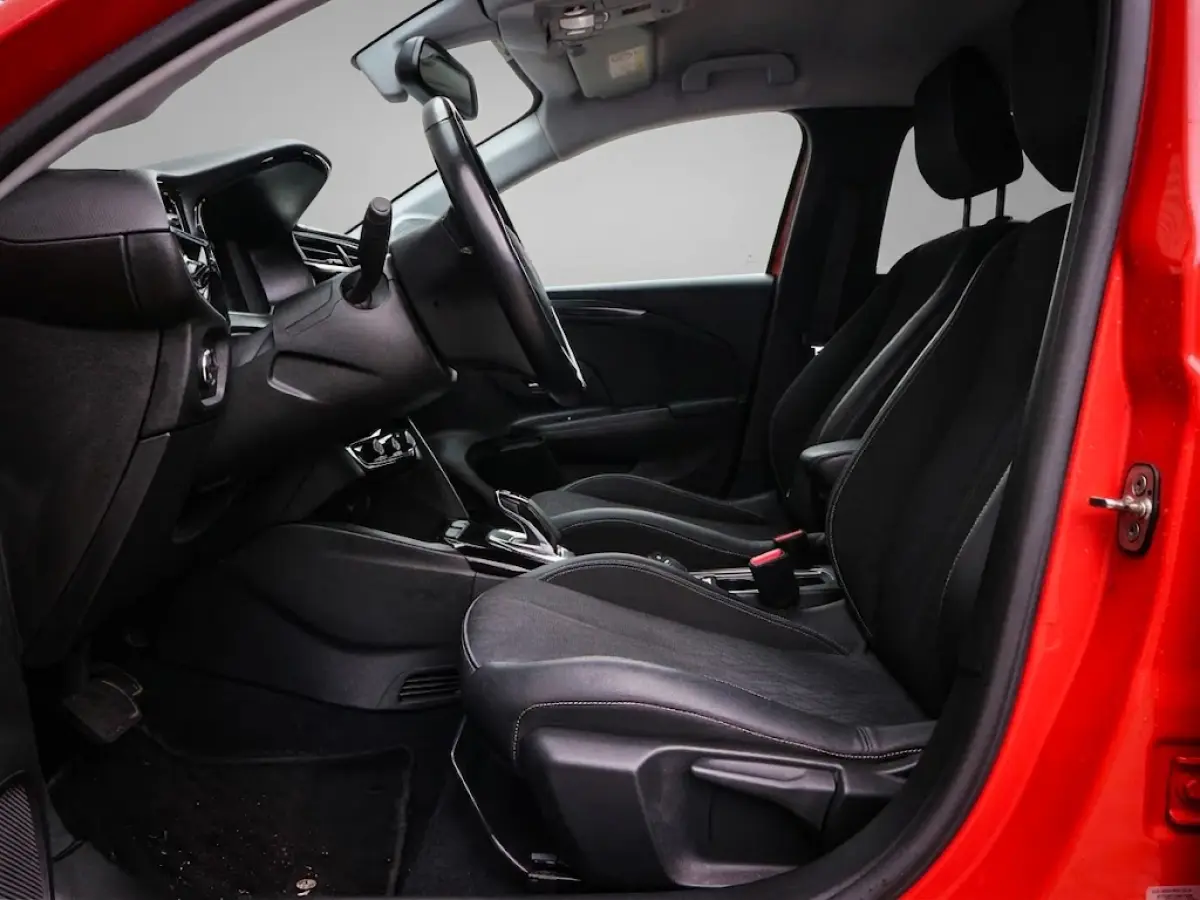 Elegance 50 kWh | Adaptive Cruise | Keyless | Climate Control | Led verlichting | Apple Carplay & Android Auto | Navigatie | 17 inch
