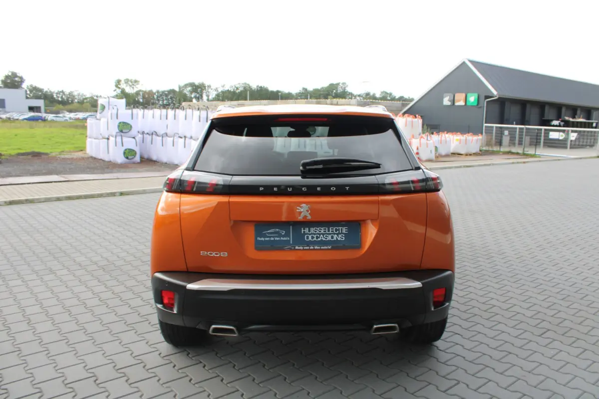 1.2 PureTech Allure Pack Premium Plus NIEUWE BANDEN