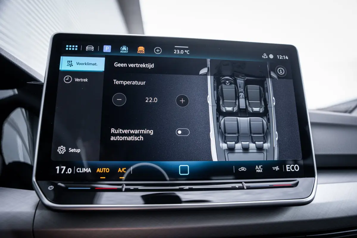 Life Edition eHybrid | 'App-Connect' draadloze smartphone integratie | Achteruitrijcamera (Rear View) | Automatische afstandsregeling (Adaptive Cruise Control)