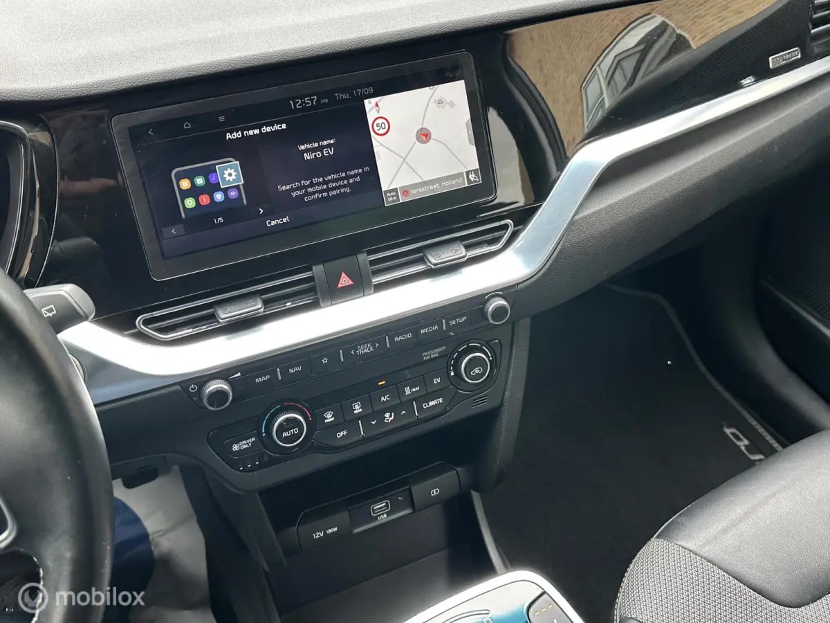 DynamicLine 64 kWhv 3-FASE LADEN SOH 100% CARPLAY ACHTERUITRIJ CAMERA STOEL/STUURVERWARMING NETTE AUTO!!